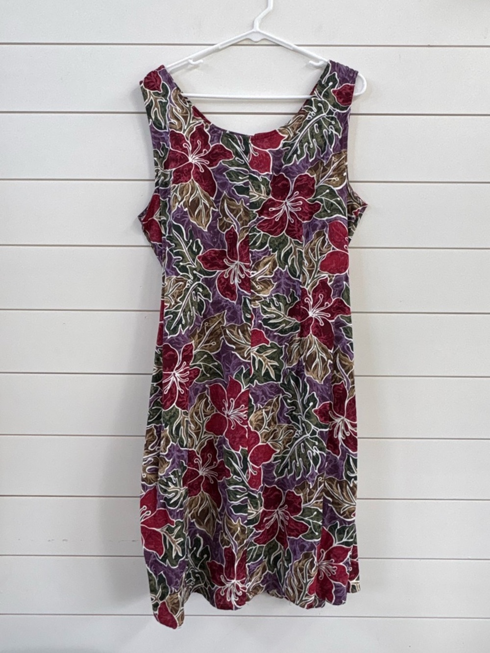 Hilo Hattie Sleeveless Hawaiian Wrap and Tie Dress - Picture 2 of 10